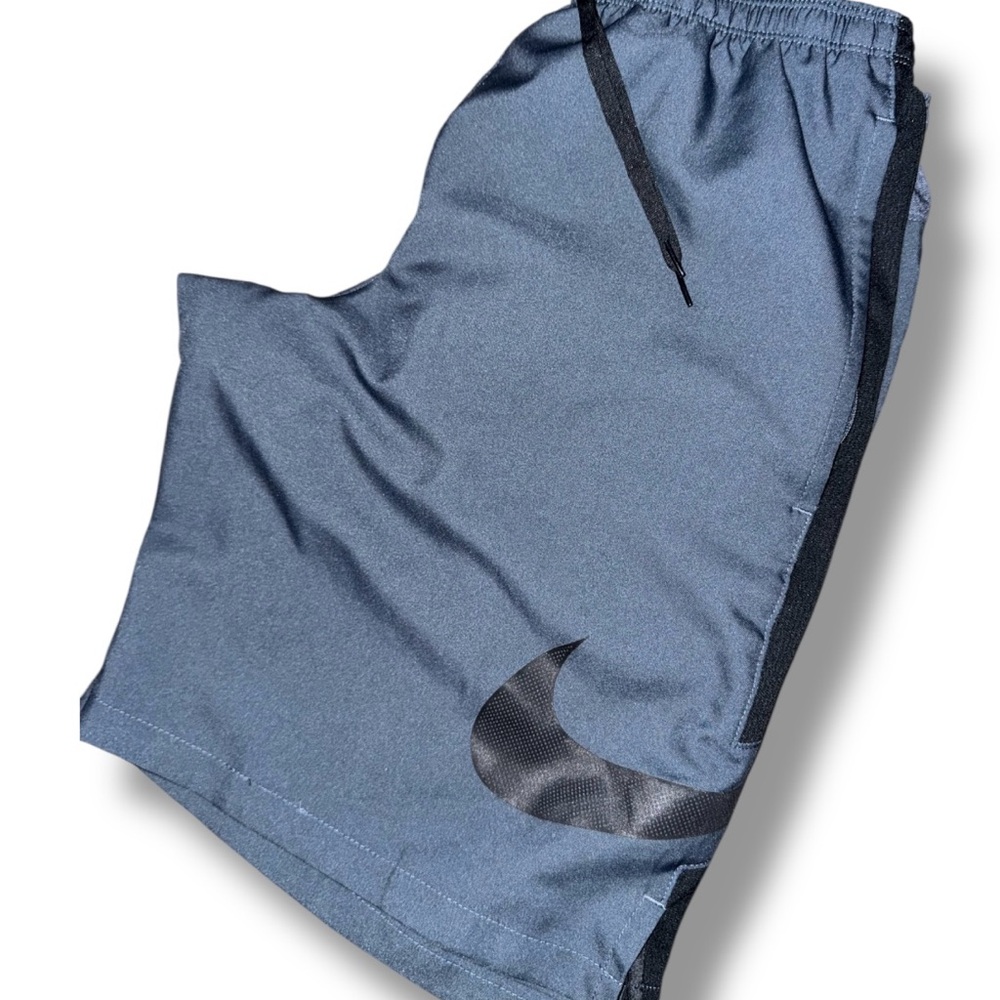 Nike Dri-FIT Men’s Athletic Shorts Gray Black Swoosh Size M Gym Running - Picture 3 of 3